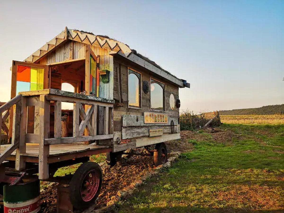 2 X Double Bed Glamping Wagon In Dalby Forest Скарборо Екстер'єр фото