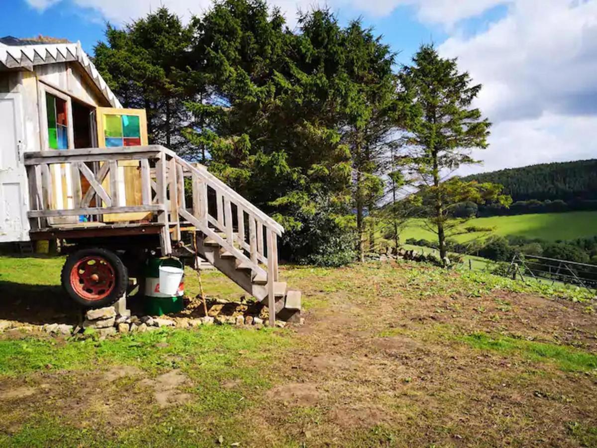 2 X Double Bed Glamping Wagon In Dalby Forest Скарборо Екстер'єр фото