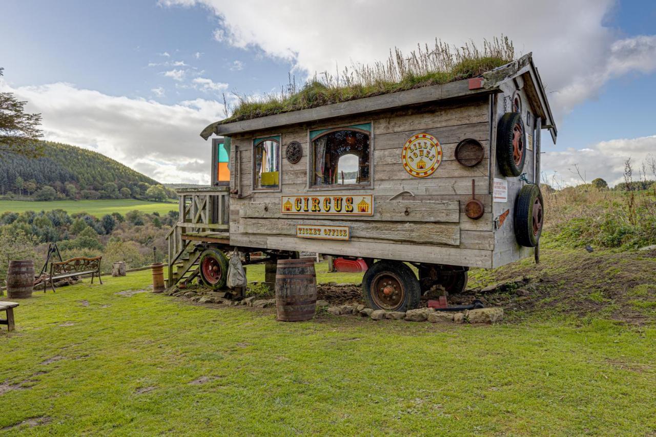 2 X Double Bed Glamping Wagon In Dalby Forest Скарборо Екстер'єр фото